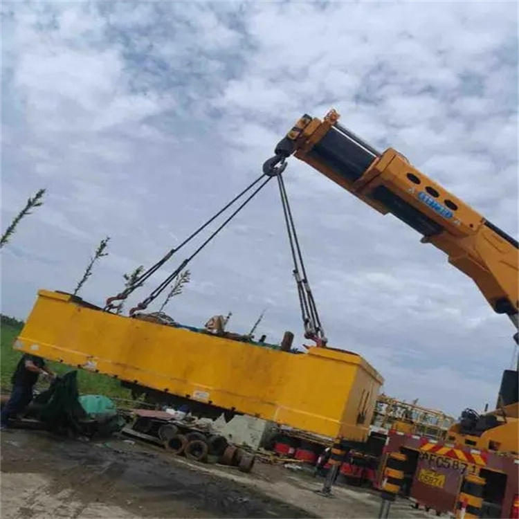 隆安吊车吊集装箱需要多少钱